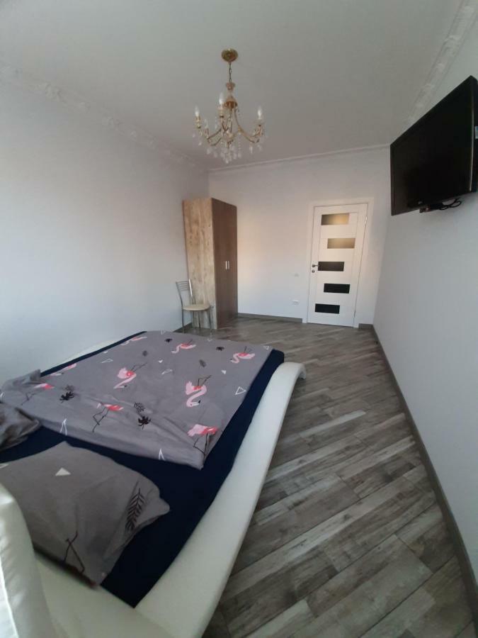 Apartment In Serbska Lviv Dış mekan fotoğraf