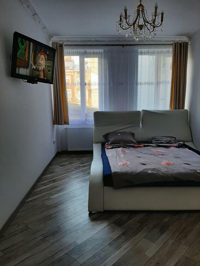 Apartment In Serbska Lviv Dış mekan fotoğraf